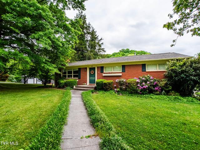 1st photo of 125 Cresswood Drive