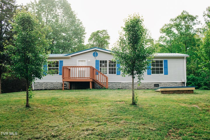 1st photo of 613 Timber Ridge Road