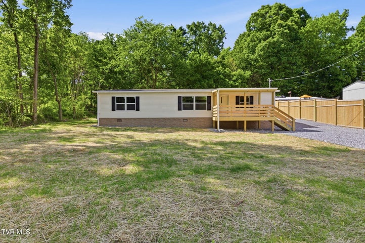 1st photo of 1030 Fishpond Road