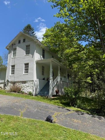 1st photo of 5912 Dunbar Road