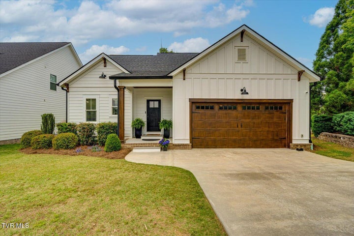1st photo of 4893 Preserve Drive