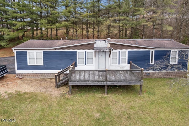 1st photo of 81 Redwood Drive