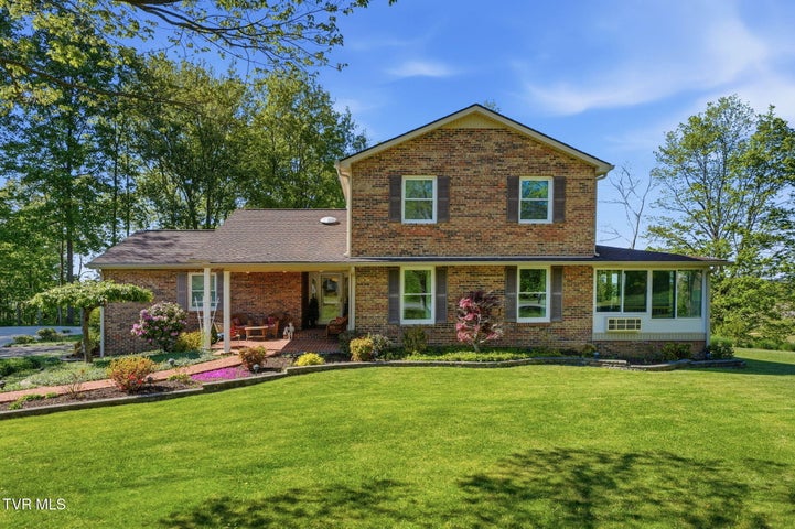 1st photo of 308 Scenic Drive