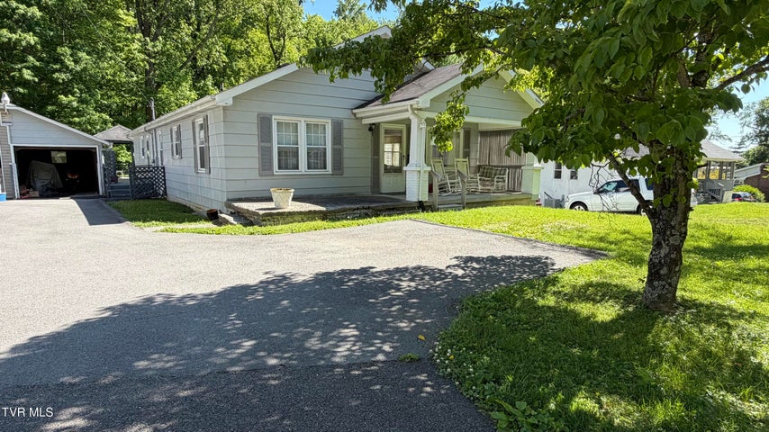 1st photo of 1420 Cedar Street