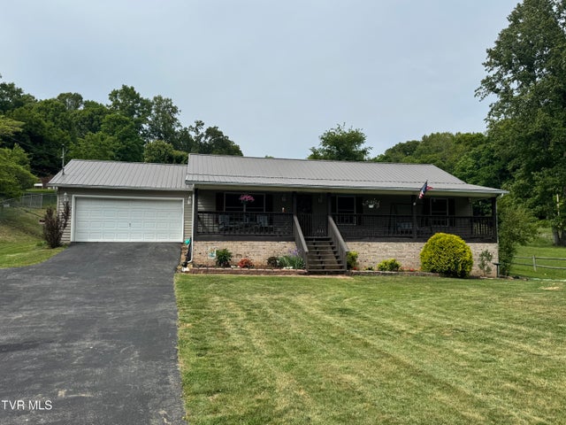 1st photo of 727 Fleetwood Avenue