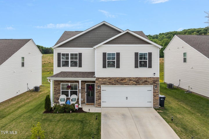 1st photo of 106 Thistle Drive