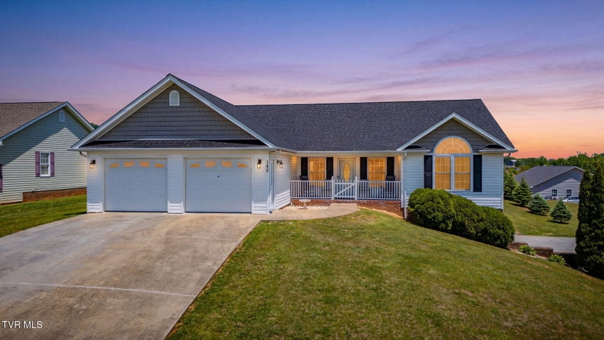 1st photo of 140 Willow Ridge Drive