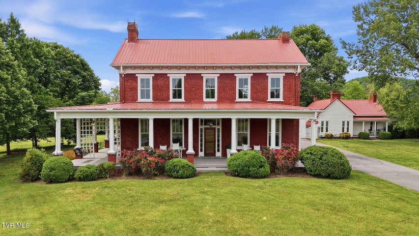1st photo of 240 Maplehurst Lane
