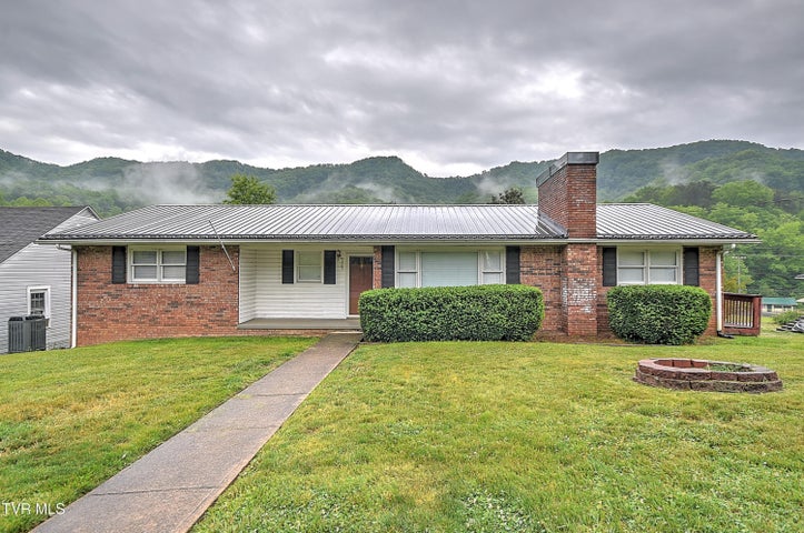 1st photo of 757 West Jackson Street
