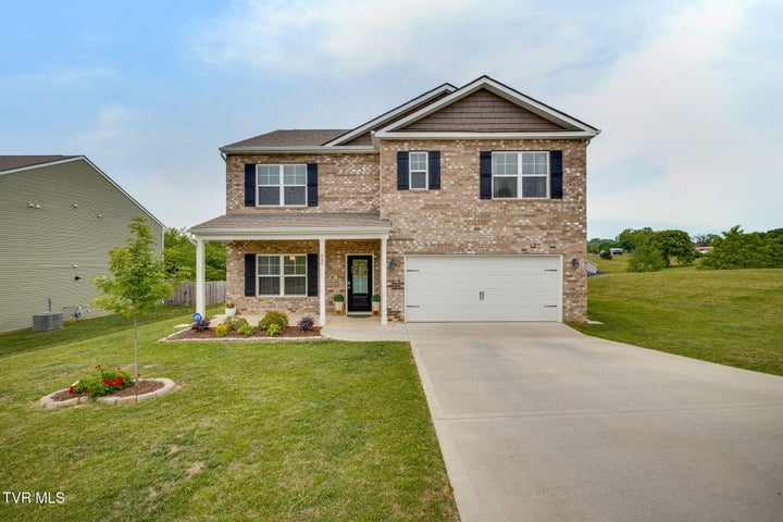 1st photo of 806 Barley Loop