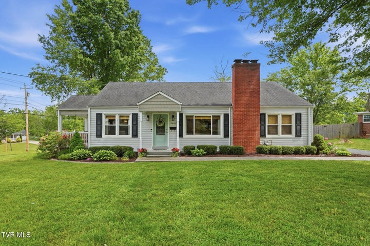1st photo of 2401 Huffine Circle