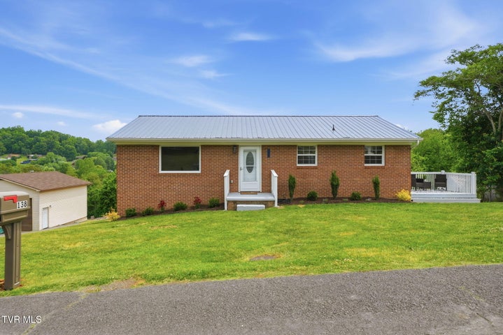 1st photo of 139 Grandview Road
