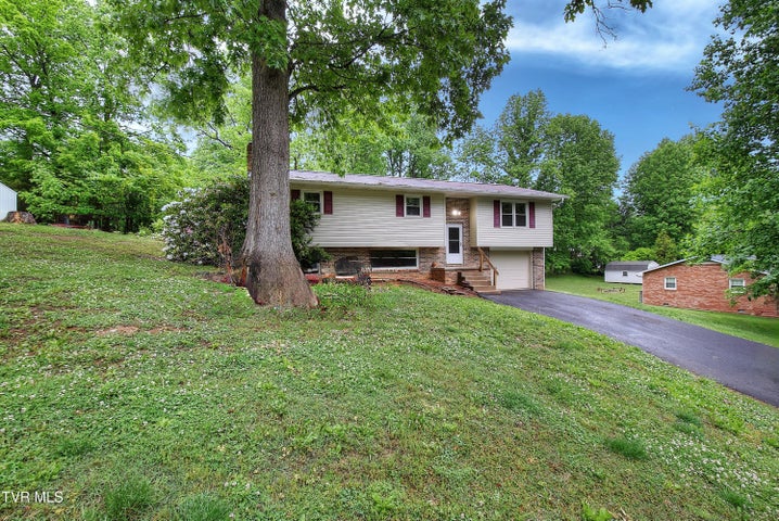 1st photo of 111 Independence Lane