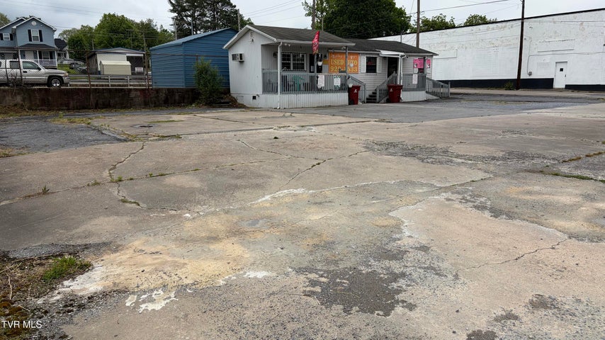 1st photo of 320 Main Street