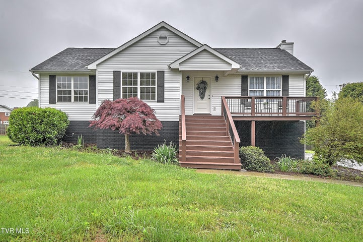 1st photo of 1002 Mountain Breeze Lane