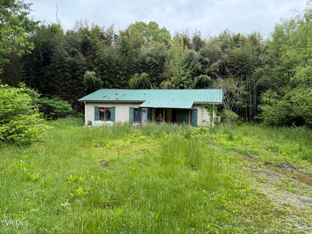 1st photo of 721 Taggart Avenue