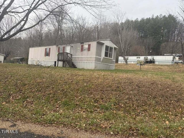 1st photo of 4009-4025 Inby Lane