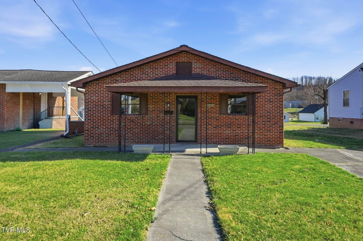 1st photo of 1512 Fairview Avenue