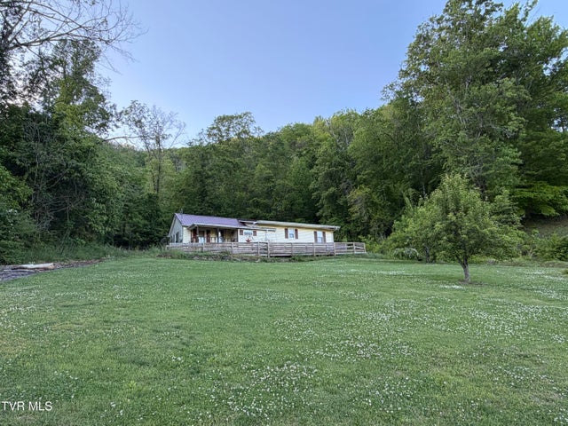 1st photo of 816 15 Street
