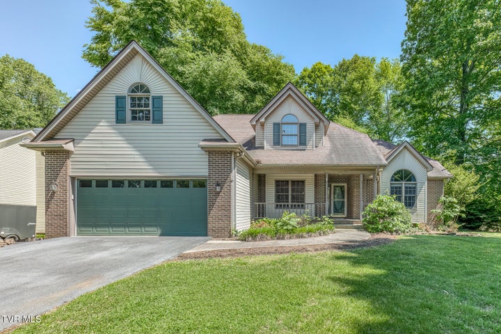 1st photo of 120 Hillview Court