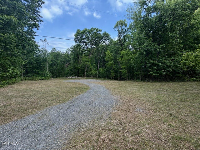 1st photo of 955 Old Hall Road