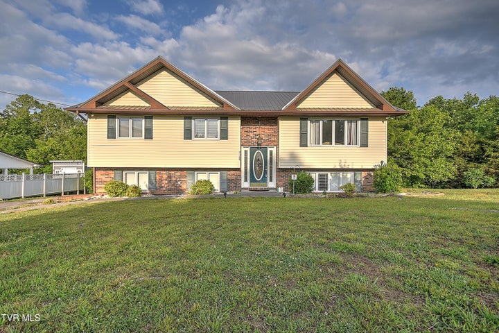 1st photo of 2109 Faulk Lane