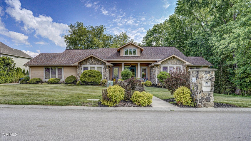 1st photo of 212 Lake Meadow Drive