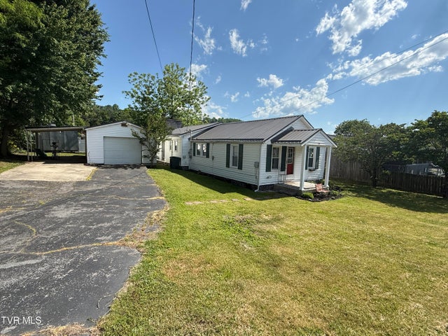 1st photo of 708 D Street