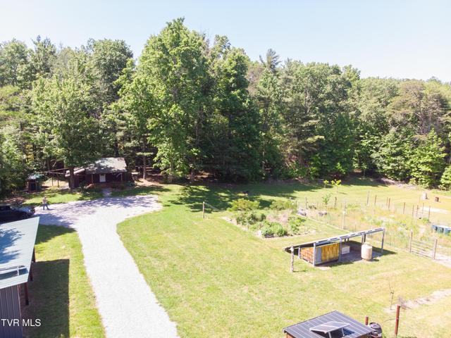 1st photo of 1578 Horse Creek Park Road