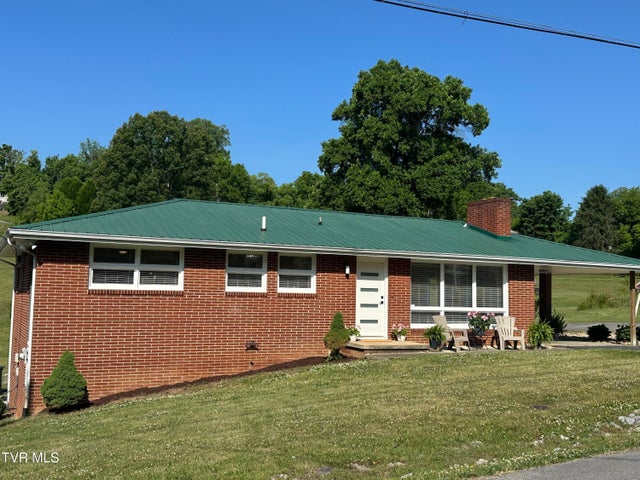 1st photo of 236 Darlington Drive