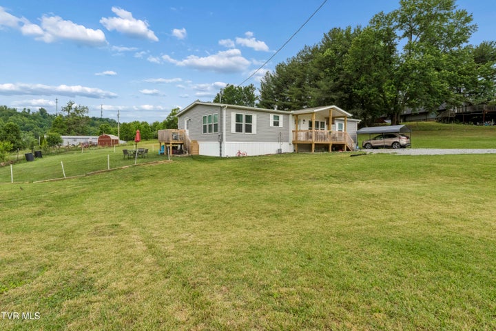 1st photo of 207 Sugar Hollow Road