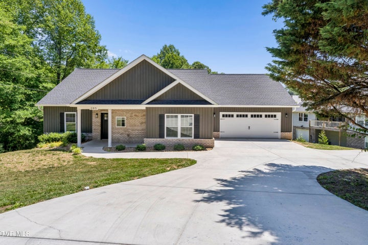 1st photo of 285 Warrior Drive