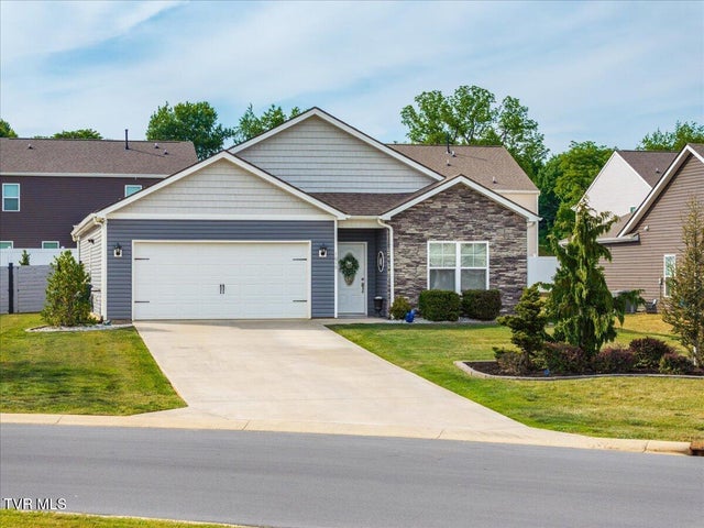 1st photo of 1010 Raccoon Lane
