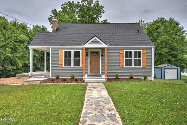 1st photo of 268 Cherokee Road