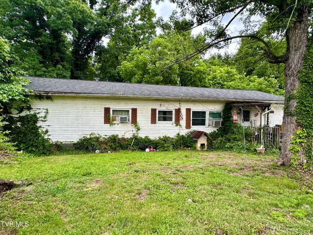 1st photo of 1523 Riverfront Circle