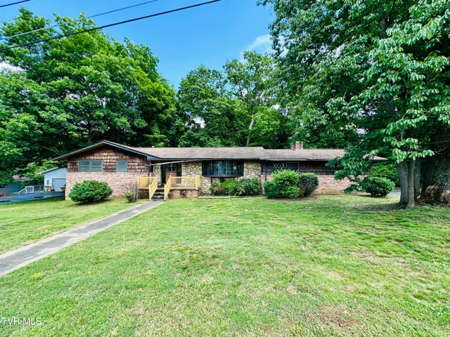 1st photo of 1201 Woodside Drive