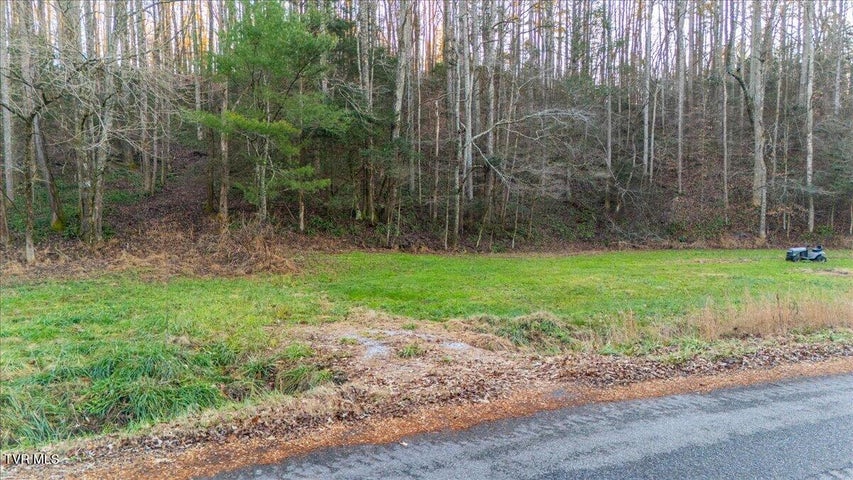 1st photo of 875 Frank Roberts Road