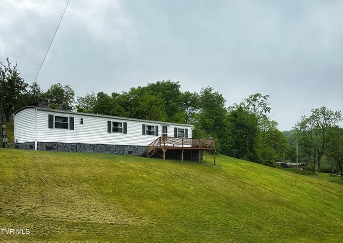 1st photo of 40 Earls Lane