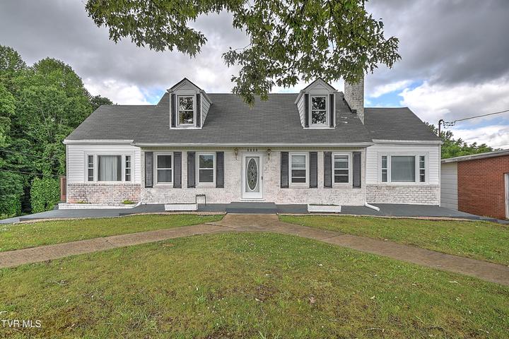 1st photo of 3302 Mayfield Drive