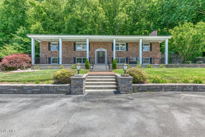 1st photo of 429 Hidden Valley Road