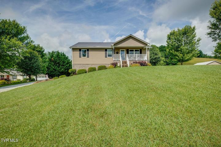 1st photo of 873 Sycamore Shoals Drive