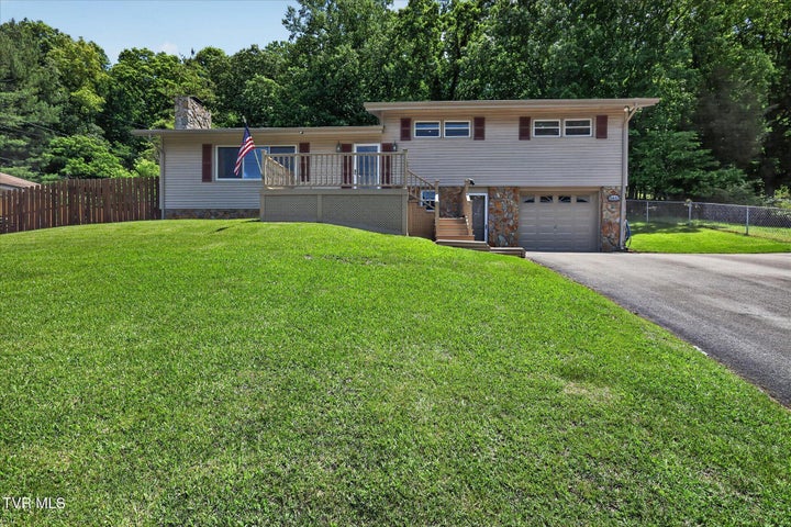 1st photo of 3852 Ridgeline Drive