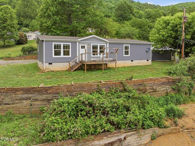 1st photo of 1479 Poga Road