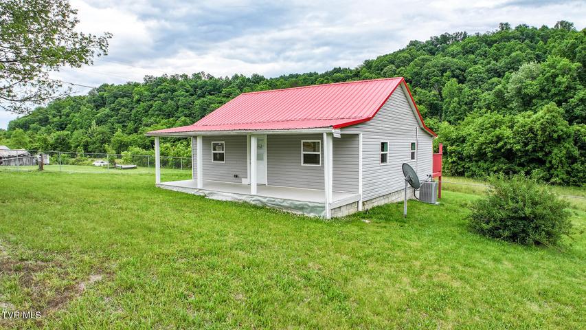 1st photo of 103 Vinson Hollow Road