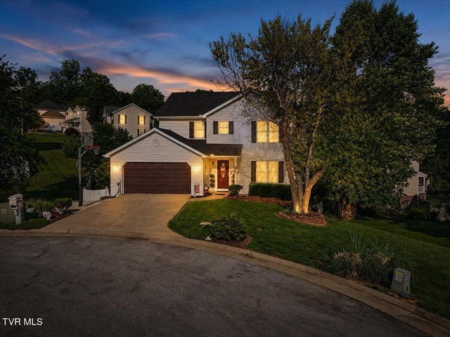 1st photo of 319 Blevins Boulevard