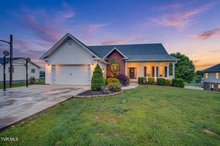 1st photo of 116 Mustang Valley Lane