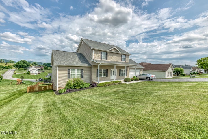 1st photo of 228 Country Meadows Circle