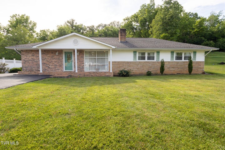 1st photo of 1124 Indian Hills Drive