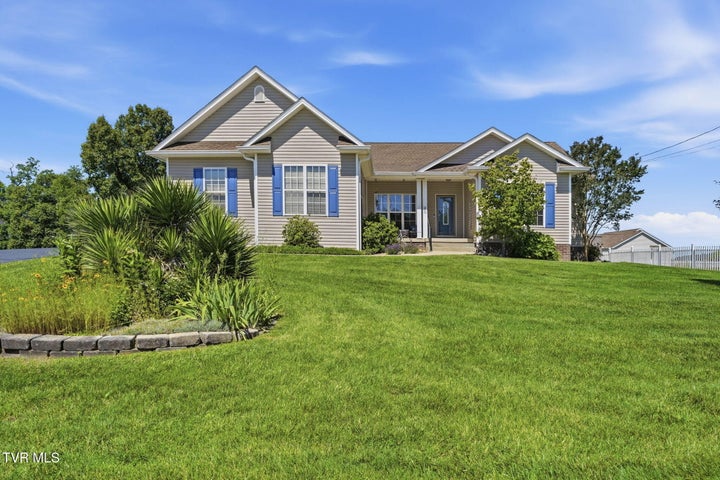 1st photo of 20 Vesta Sue Court
