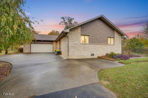 1st photo of 32 at 4682 Old Stage Road